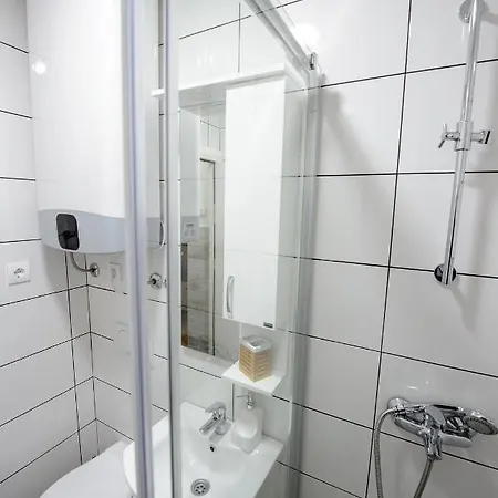 Vilă Sisarka Centar *