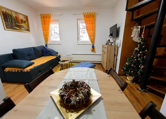 Sisarka Centar Villa *